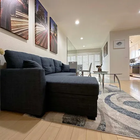 1 Bd Condominium Near Sunset Blvd Los Angeles